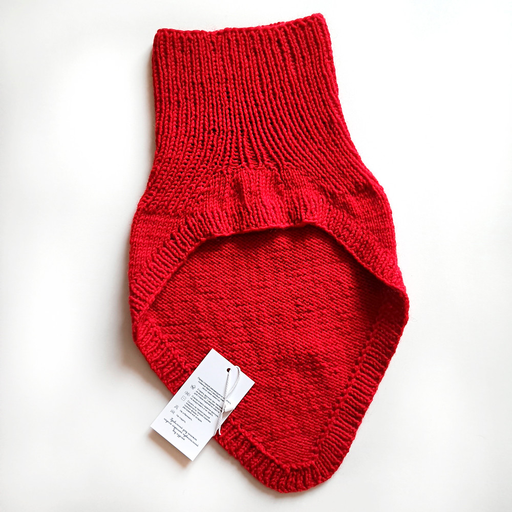 Women red color handknit neckwarmer red knit neckwarmer warm soft snood Valentine Day gifts