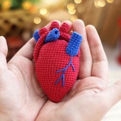 PDF Crochet pattern eyeball and heart