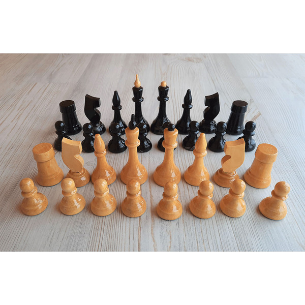 semenov_chessmen8.jpg