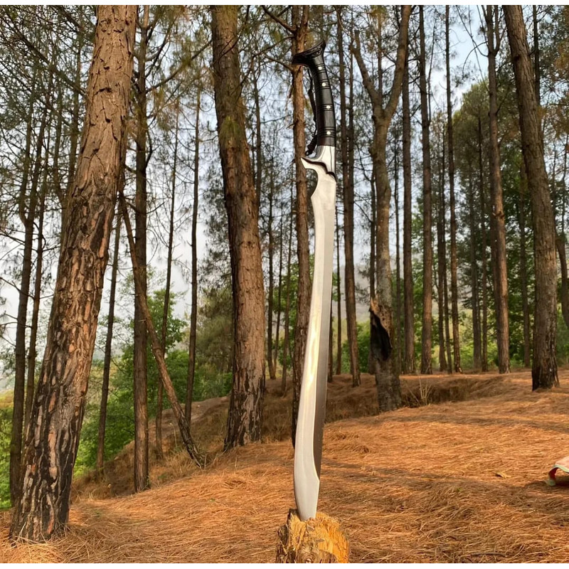 D2 steel hunting swords.jpeg