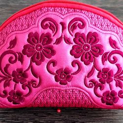 machine embroidery design trapunto cosmetic bag02.