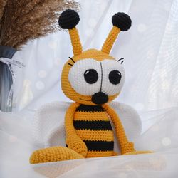Crochet bee,gift for kid,bee doll,sensory toy bumblebee,spring bee decor,children's toy bumblebee,crochet toy amigurumi.