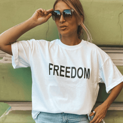 Loose oversize women tshirt with FREEDOM print