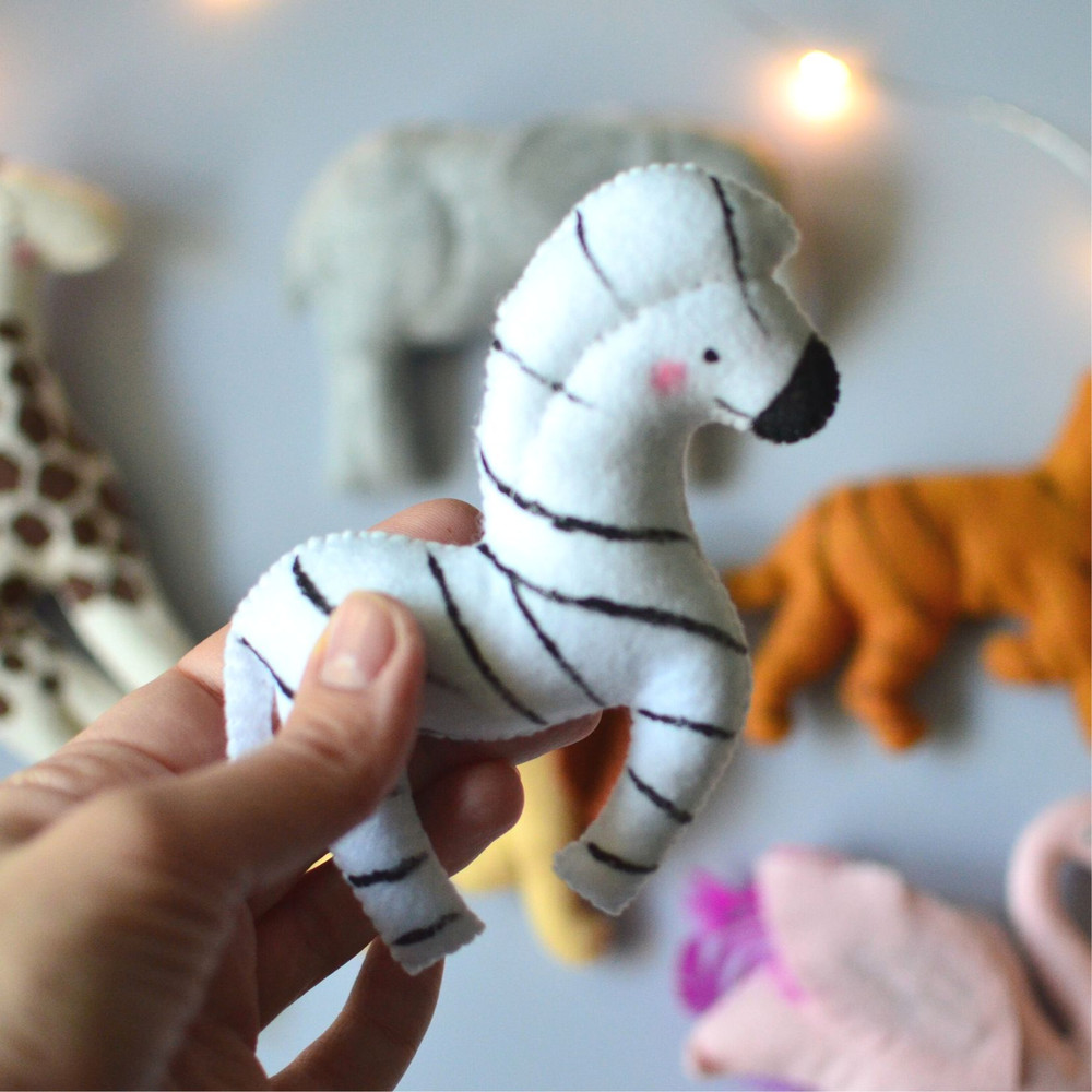 Colorful Illustration Animals Birthday Invitation, копия (5).jpg