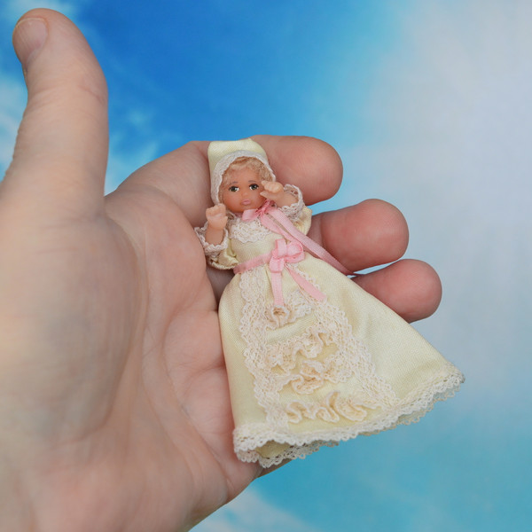 Miniature - baby - doll