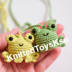 frog car accessories for Mothers day gift, froggy keyring, froggy bag charm, frog lover gift by KnittedToysKsu