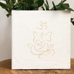 ganesha textred white sculptural painting hindu ethnic ganapati home decor