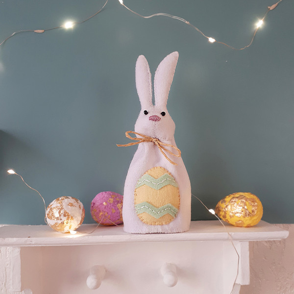 Bunny Egg Holder Pattern, Felt rabbit Easter ornament.jpg