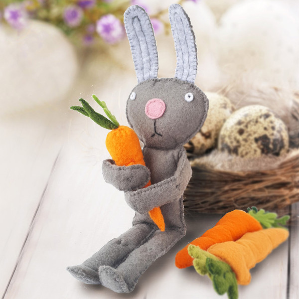 Bunny rabbit with carrot toy sewing pattern.jpg