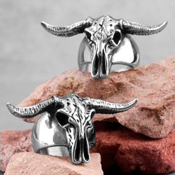 Aries Ring. Bull Head Ring. Men Bull Jewelry. Buffalo Ring. Horned Bull Head Ring. Biker Ring. Punk Ring. Men's Signet