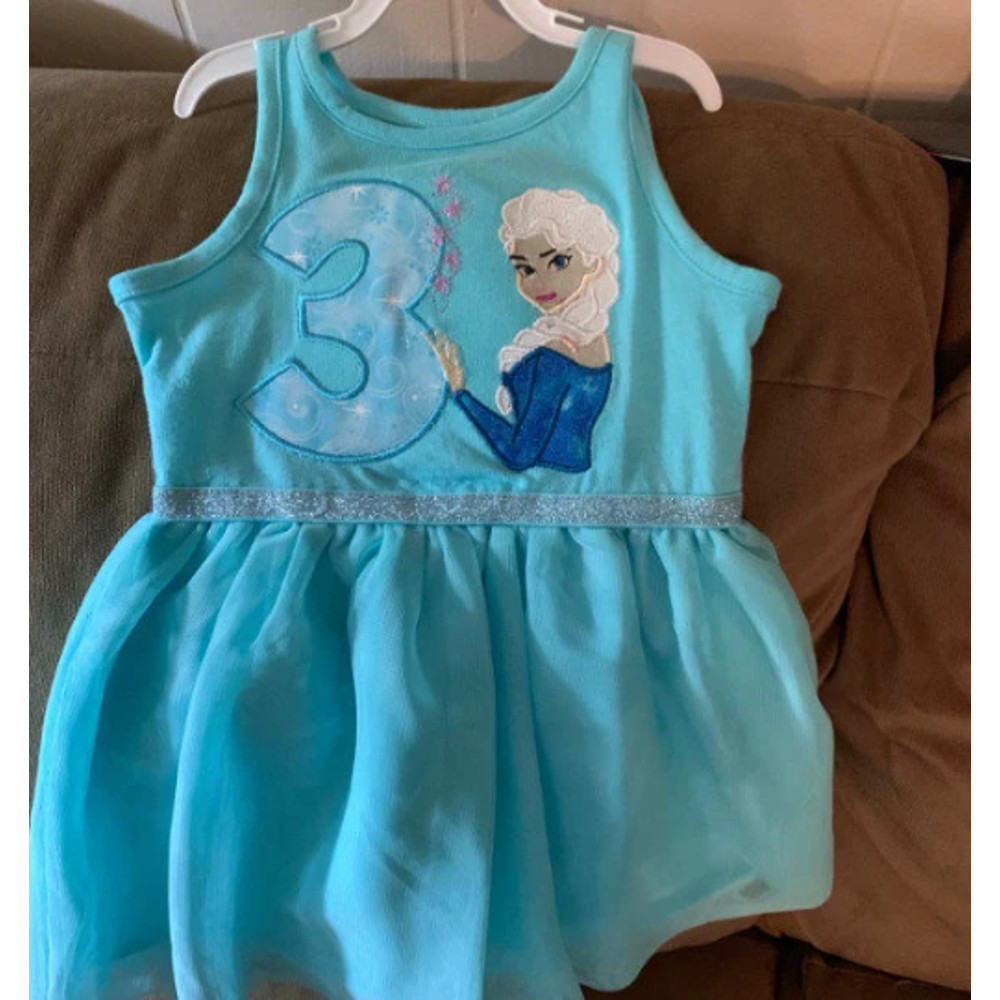 Elsa Birthday number 3.png