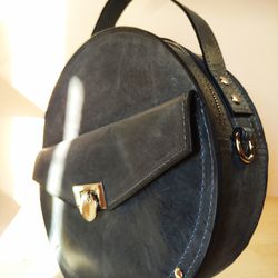 Roung bag for women with pocket