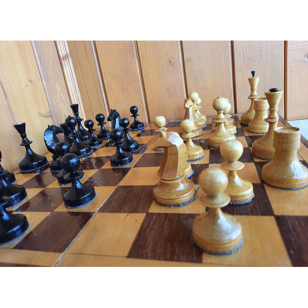 1966 soviet wooden chess set valdai