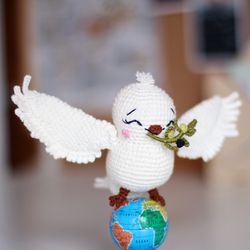 Crochet dove of peace, PDF Digital Download, Crochet amigurumi pigeon pdf  pattern