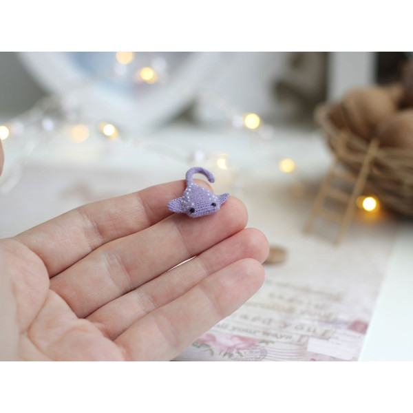 stingray-miniature-figurine-by-KoAllaToys.jpg