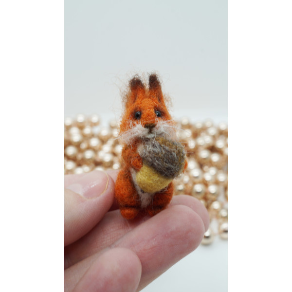 miniature-needle-felted-baby-squirrel-3