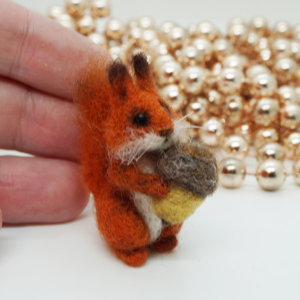 miniature-needle-felted-baby-squirrel-4