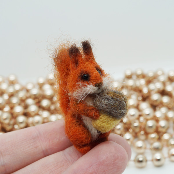 miniature-needle-felted-baby-squirrel-5