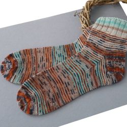 unisex wool socks. striped wool socks. winter warm wool socks. gift for friends.