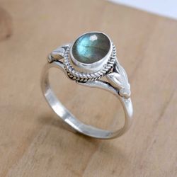 Labradorite 925 Solid Silver Ring, Oval Gemstone Handmade Women Ring, Artisan Silver Ring Jewelry SU1R1219
