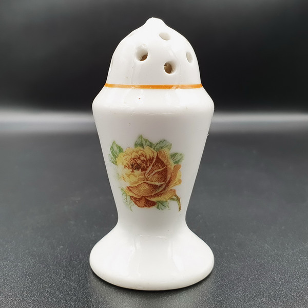 3 Antique Kuznetsov Porcelain salt pepper shaker ROSES Russian Empire.jpg