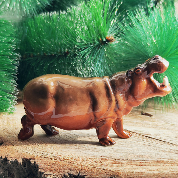 Figurine hippopotamus porcelain, hippo statuette