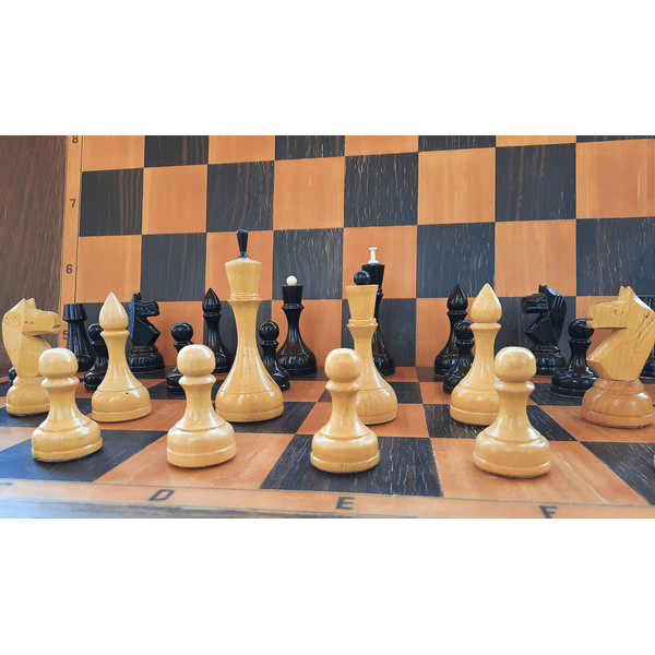 big_middle_chessmen4.jpg