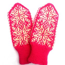 Christmas star mittens merino wool hand knitted women's mittens Scandinavian snowflake warm winter mittens gift for Her