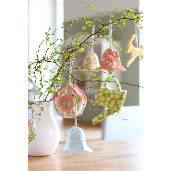 easter-decoration-watering-can-5.JPG