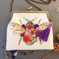 Floral Bumble bee summer embroidery bag, pompony boho bumble bee beaded purse,  linen bag with cute bee