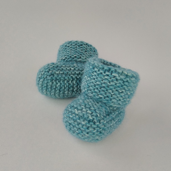 Knitted baby booties1.jpg