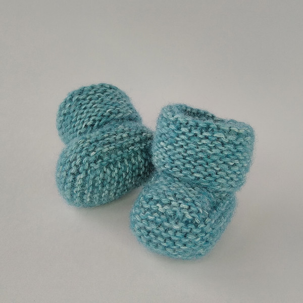 Knitted baby booties3.jpg