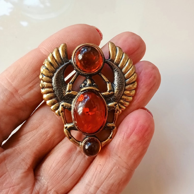 Amber Amulet Scarab Beetle Necklace Gold Brass Pendant Jewelry Men Women Brutal Big Protection Pendant.jpg