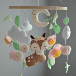 Woodland baby mobile with flowers and deer