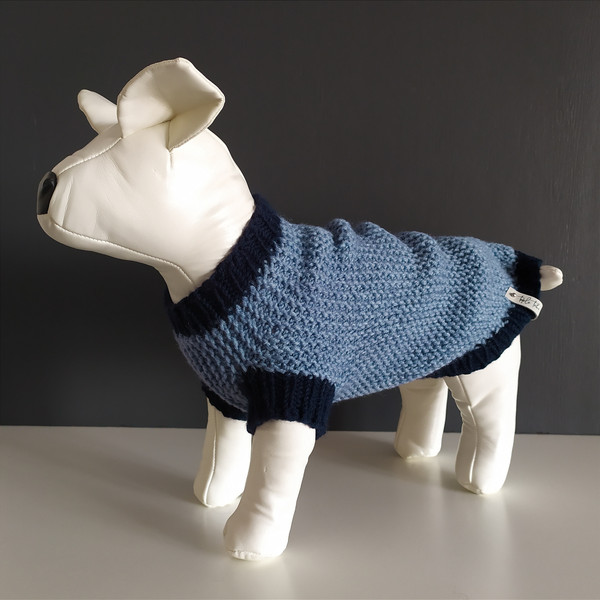 Knitted-handmade-warm-dog-sweater-3