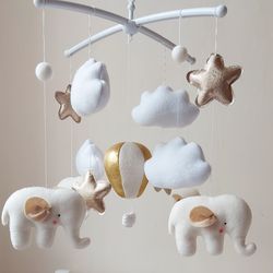 Baby mobile Elephants and hot air balloon Gender Neutral crib toys Baby shower gift