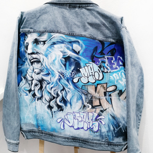 denim- unisex- jacket- hand- painted- graffiti- art- custom- clothes 3.jpg