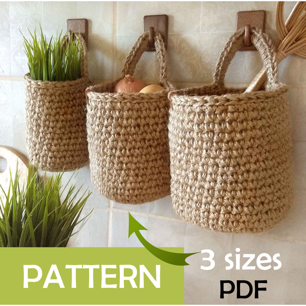 hanging crochet basket cylinder.jpg