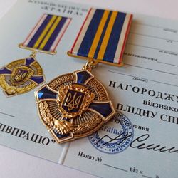 UKRAINIAN AWARD MEDAL "FOR EFFECTIVE COOPERATION" WITH DOCUMENT. GLORY TO UKRAINE