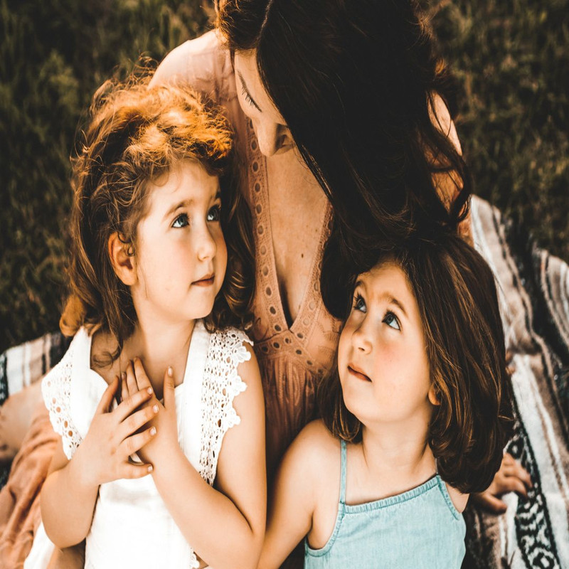 1080x1080 size jessica-rockowitz-o0SkrZGvrKs-unsplash-1594x1062.jpg