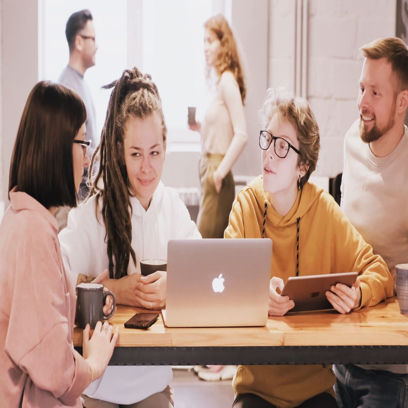 1080x1080 size video-1.00_00_06_09.Quadro001-1594x1062.jpg