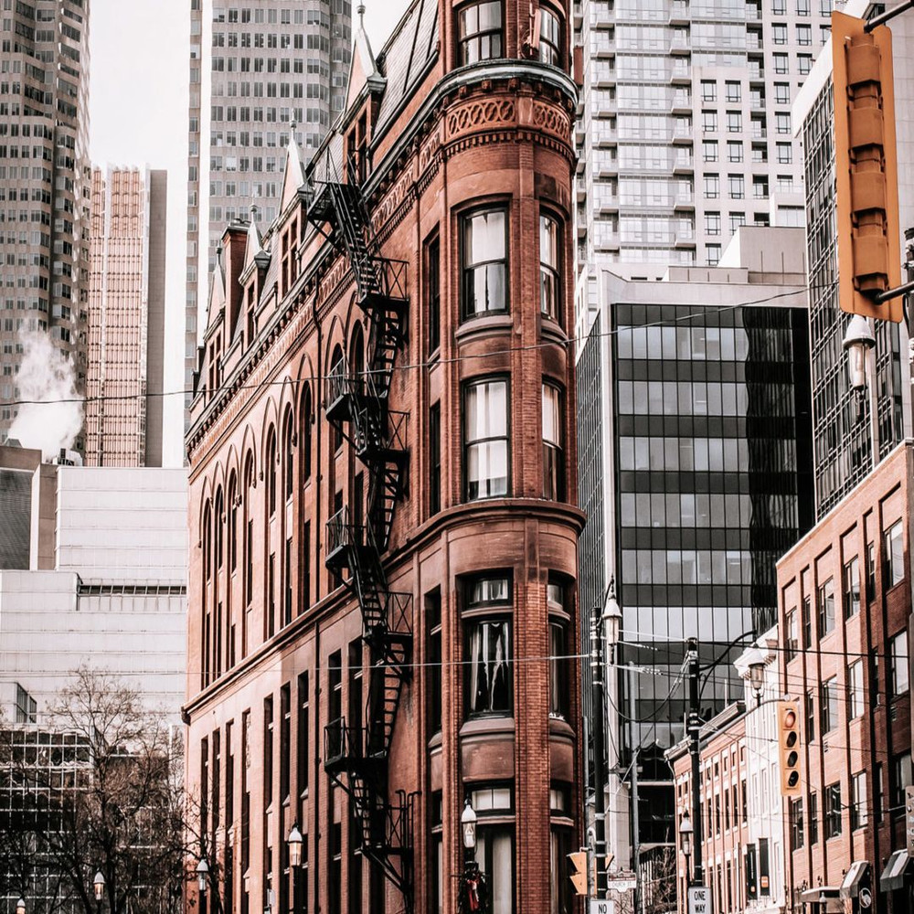 1080x1080 size dawson-lovell-W_MUqtuHwyY-unsplash-scaled-1-1594x1062.jpg