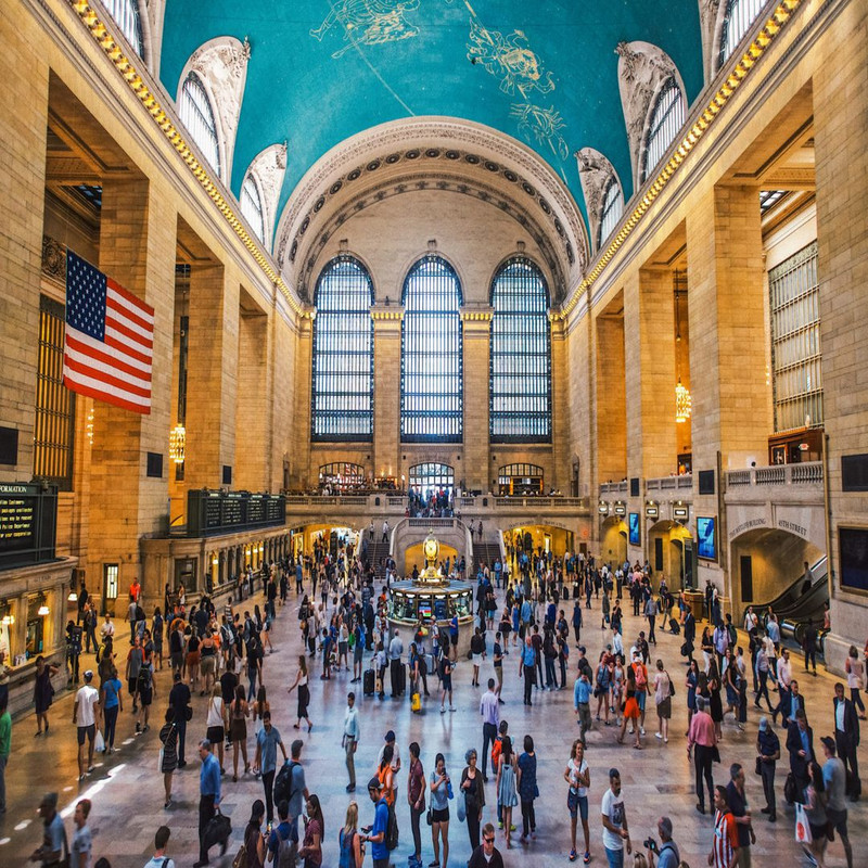 1080x1080 size robert-bye-BXbi3mYMOWM-unsplash-scaled-1-1594x1062.jpg