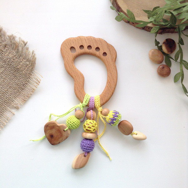 Wooden teeth ring, Crochet Baby teether, Personalised Rattle, expecting mom gift, pregnant sister gift, Beißring.JPG