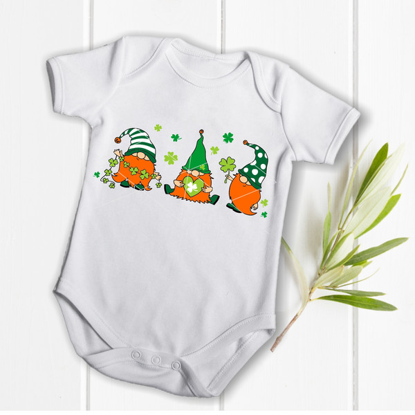 St Patricks Day Gnomes shirt design 1.jpg