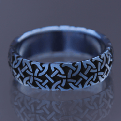 Titanium ring with celtic pattern