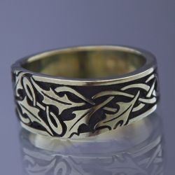 Titanium ring with holly leaves