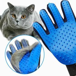 Glove for combing wool, for cats, for dogs