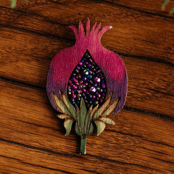 Pomegranate Handmade Brooch - Feminist Pin - Wood Jewellery - Boho brooch