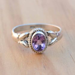Dainty Amethyst Ring, Oval Engagement Ring, Handmade Unique Ring, Silver Stone Ring For Women, Handmade Vintage Jewelry